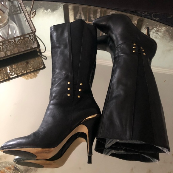 Saks Fith Avenue tall boots - Picture 3 of 7